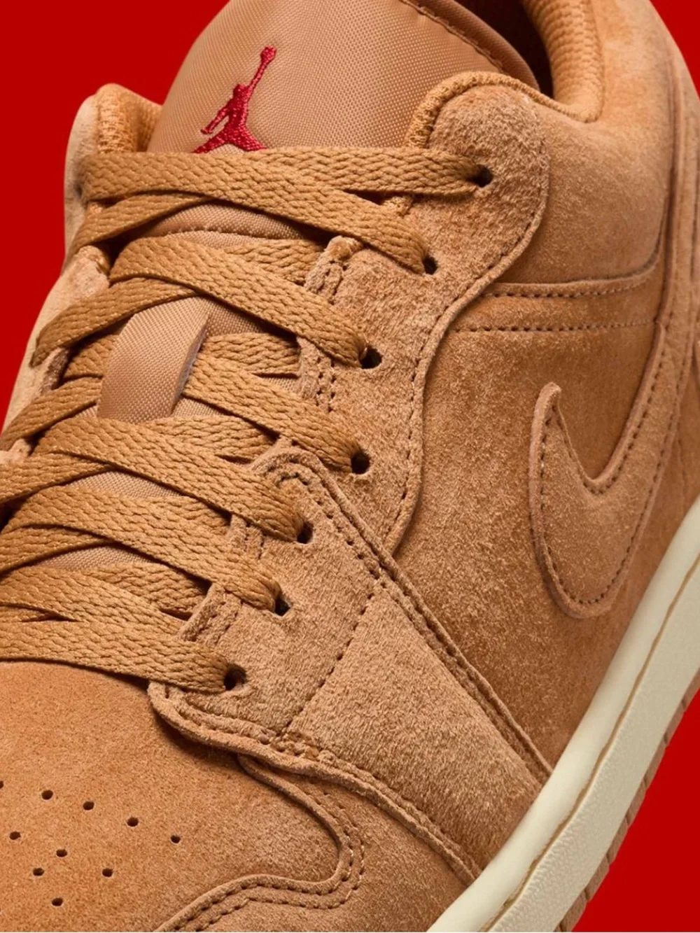 Air Jordan 1 Low SE - Flax Varsity- Red/Muslin
